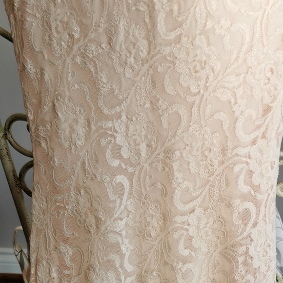 Annex Lace Strapless Dress - Picture 4 of 4
